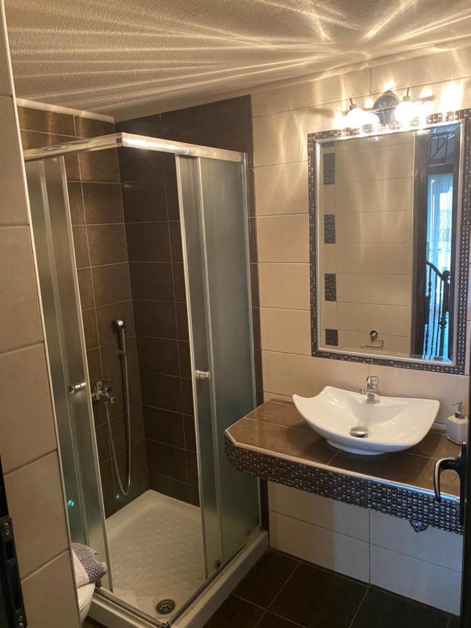 Apartament House Kiratsi Sarti Zewnętrze zdjęcie